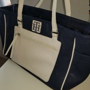 Tommy hilfiger, leve mente usada.